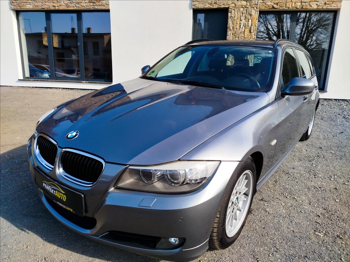 BMW Řada 3, 2,0 320i 125kW, NAVI, Automat