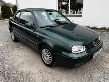 1.6 i Cabrio Nová STK