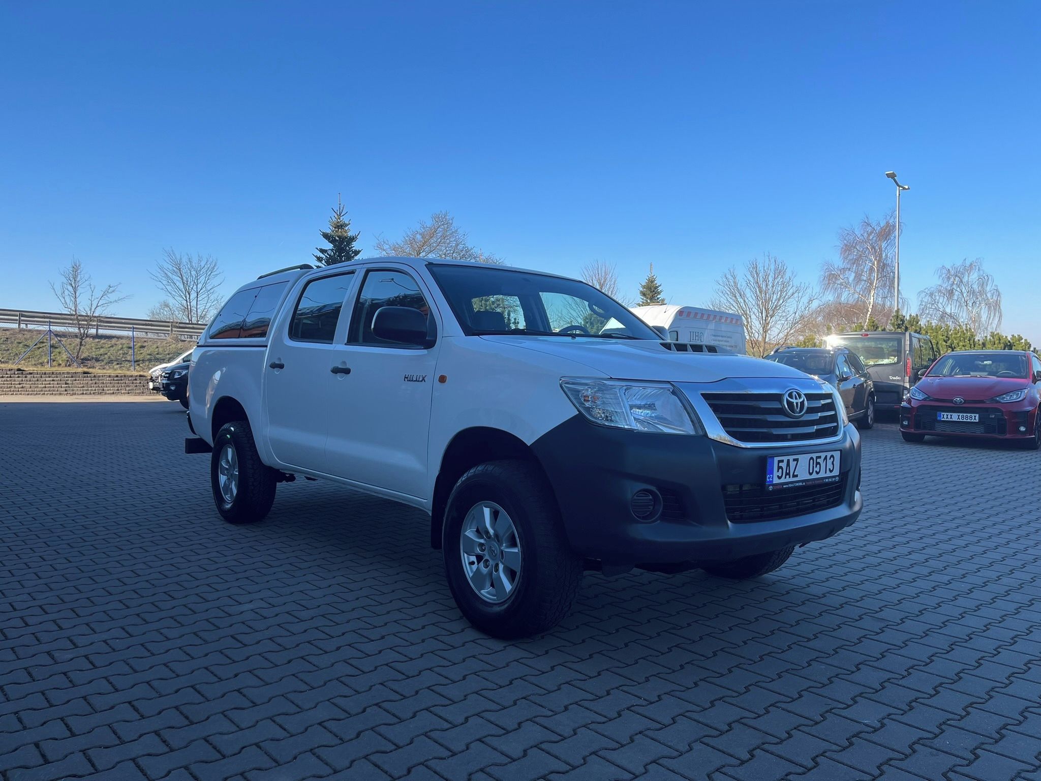 Toyota Hilux, 2,5 D-4D, 4WD, 2 sady KOL - fotka 4