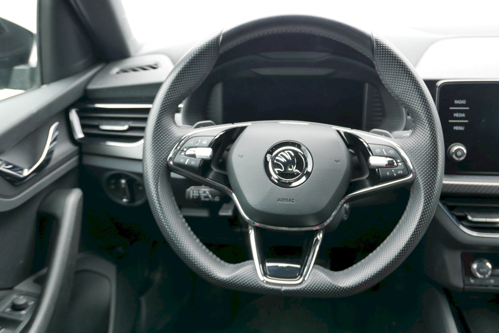 Škoda Scala, 1.5 TSI 110 kW DSG 7° Monte Ca - fotka 5