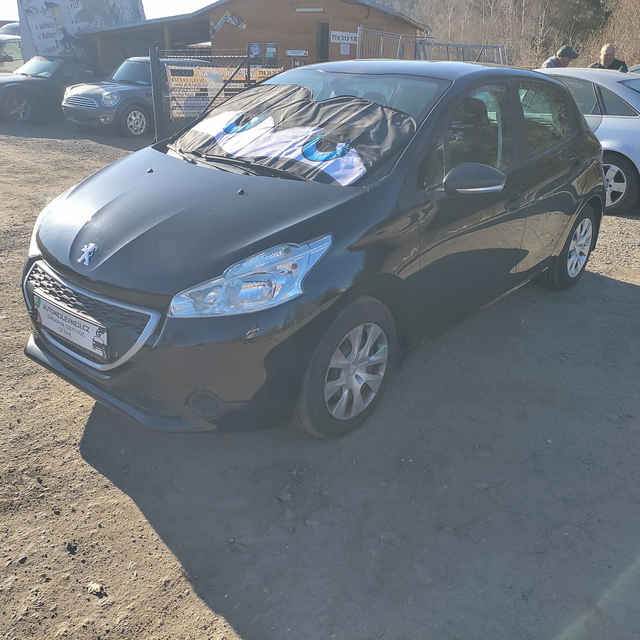 Peugeot 208, KRÁSNÝ,60TKM,1MAJ54L,SERVISKA - fotka 2