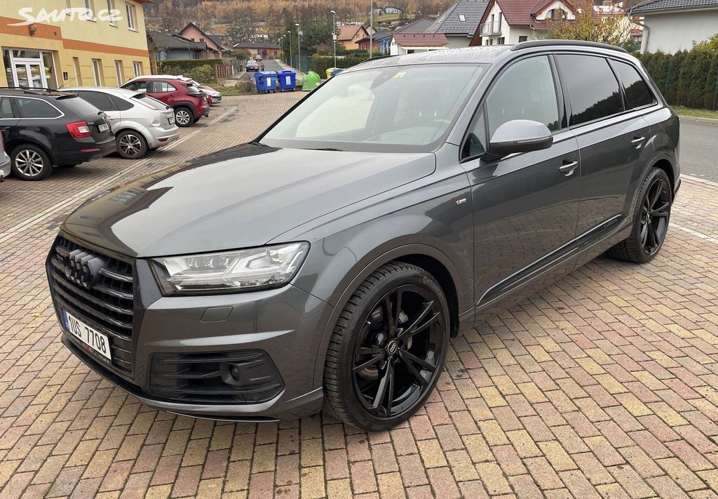 Audi Q7, 50 TDI 210kW S-LINE ALU R22 - fotka 2