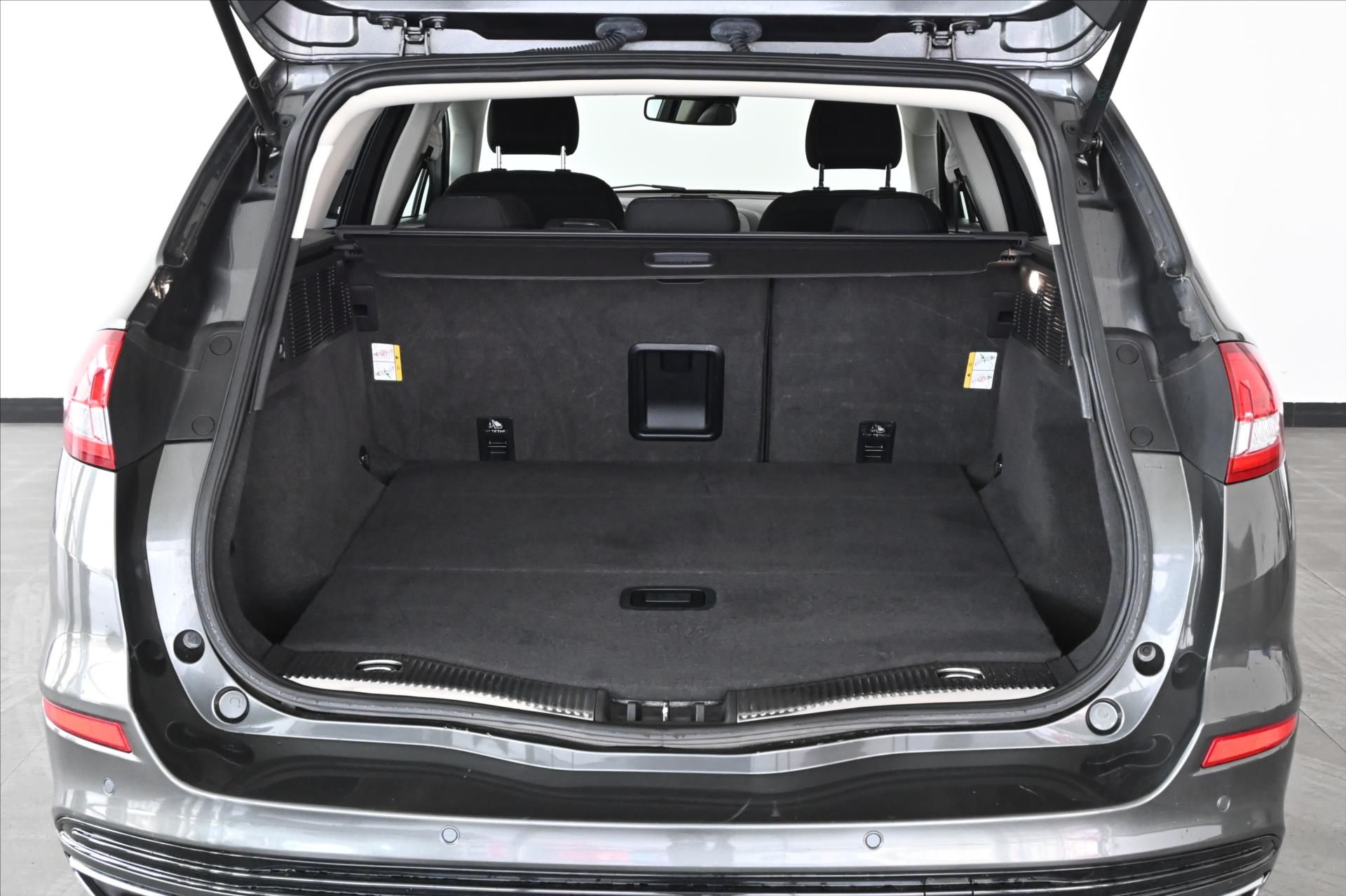 Ford Mondeo, 2,0 EcoBlue 140 kW TITANIUM AT - fotka 6
