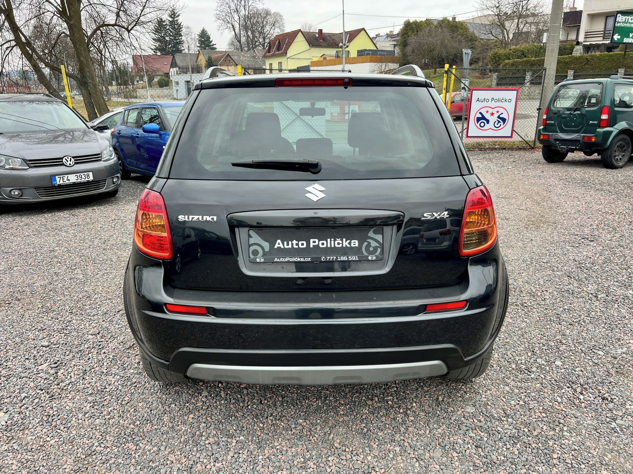 Suzuki SX4, 1.6i 88 kW Klima,Výhřevy,Stav - fotka 6