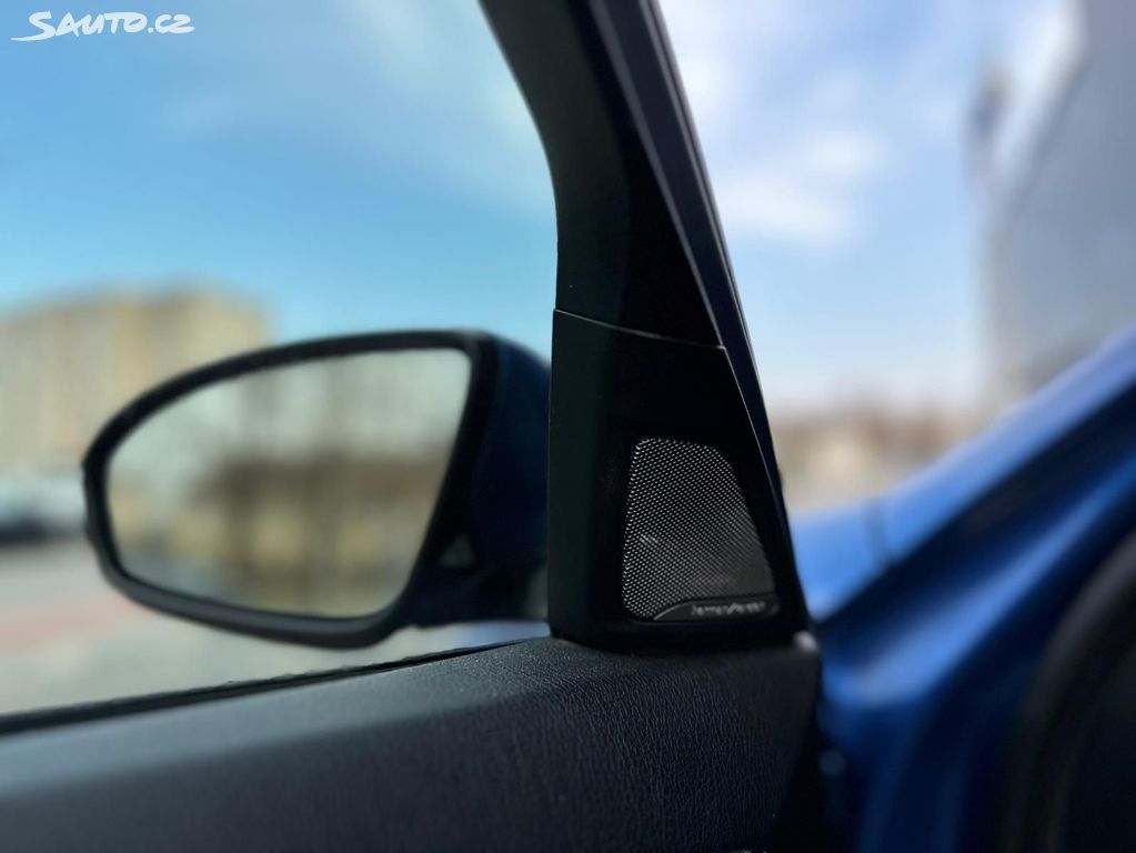 BMW M5 4.4L Monte Carlo Blue H&R Top | Sauto.cz