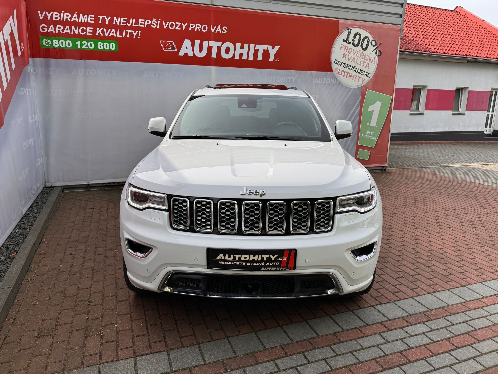 Jeep Grand Cherokee, 3.0D V6 4x4 aut., H&K, Tažné - fotka 2