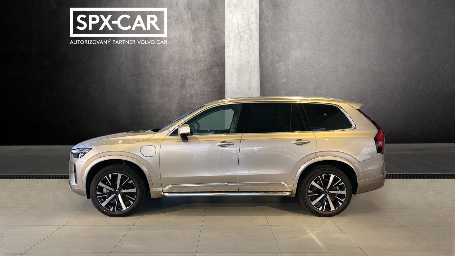 Volvo XC90, PLUS BRIGHT, B5 AWD, 184+10 kW - fotka 3