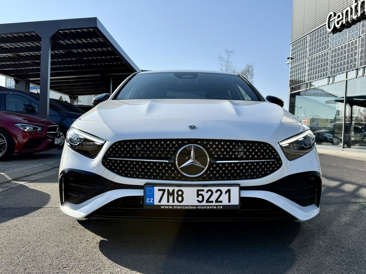Mercedes-Benz Třídy A, 180 sedan - FACELIFT - fotka 3