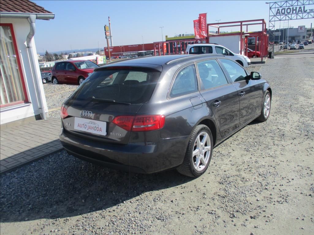 Audi A4 Avant, 2,0 TDi, aut. klimatizace, - fotka 6