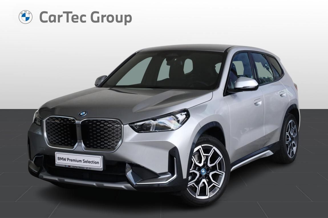 BMW iX1, xDrive30