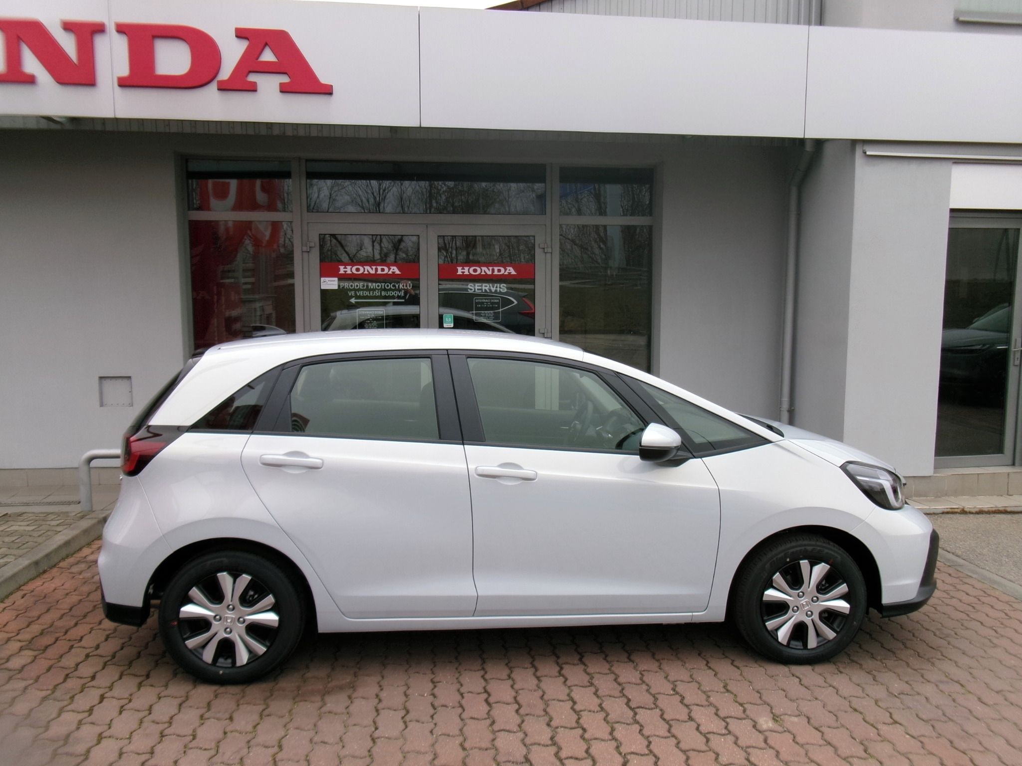 Honda Jazz, 1.5e:HEV ELEGANCE PLUS - fotka 6