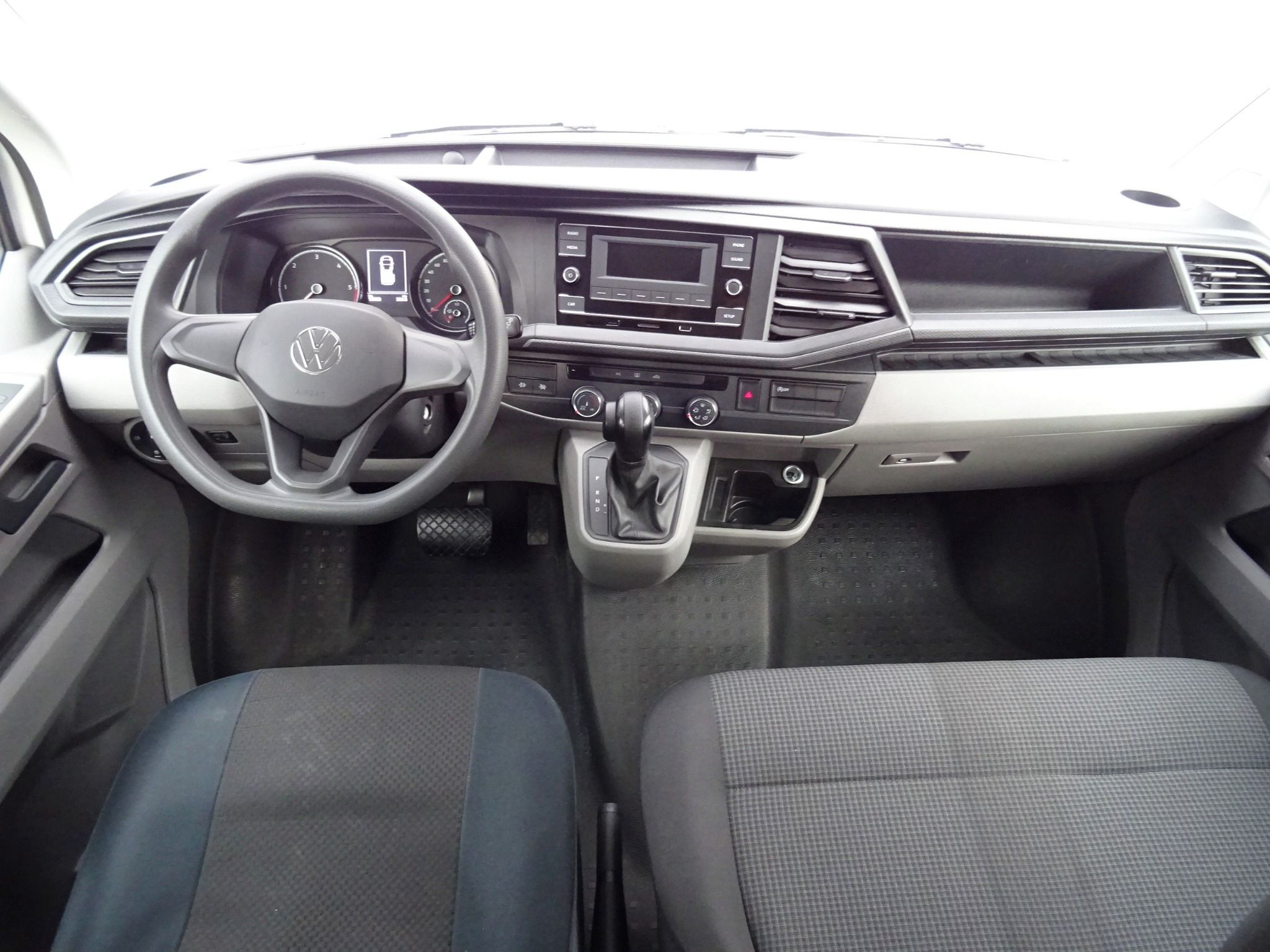 Volkswagen Transporter, T6 2,0TDI/110 kW 9 Míst - fotka 5