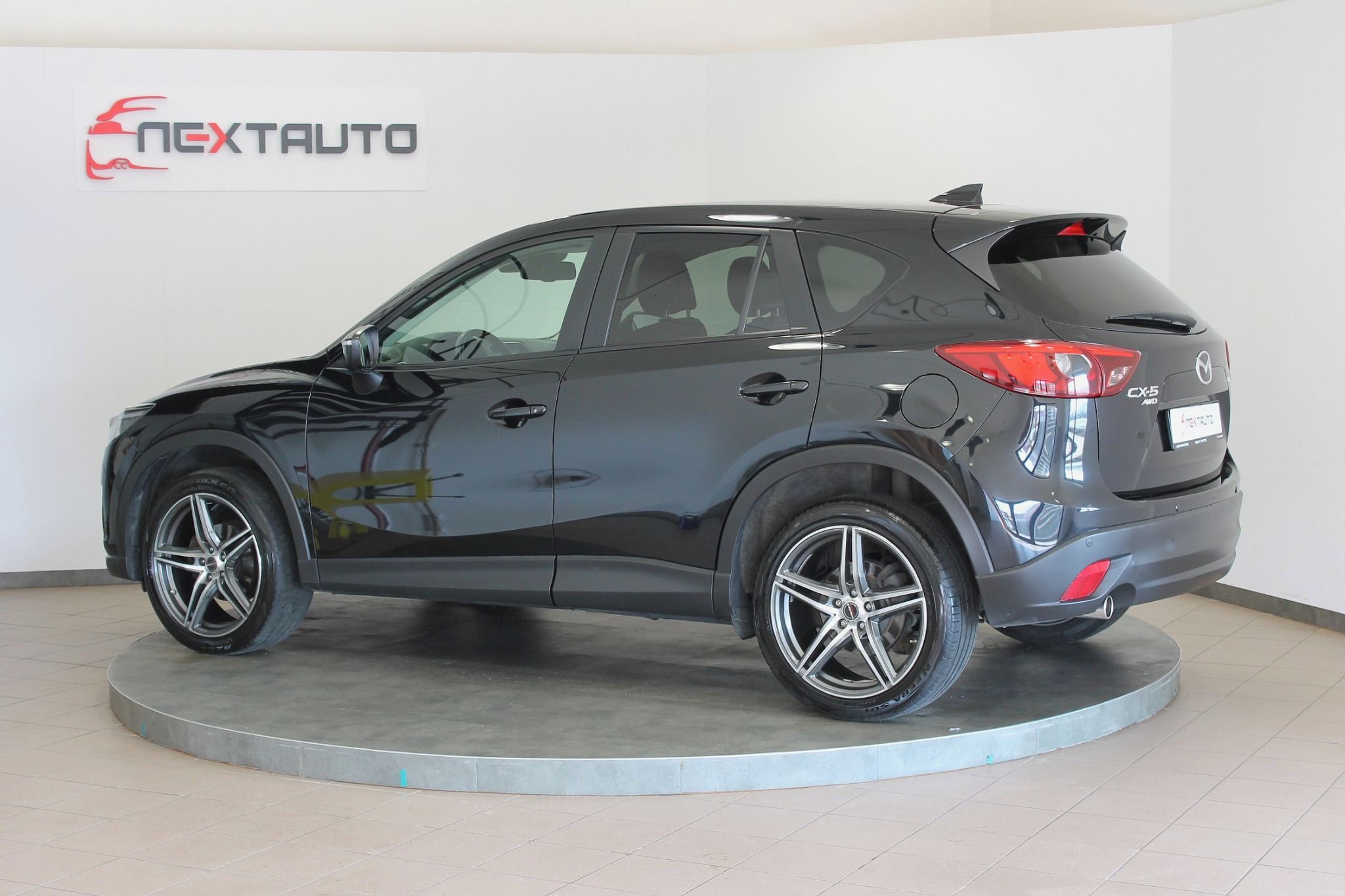 Mazda CX-5, 2.2 SKYACTIVE-D AWD 110kW AT. - fotka 3