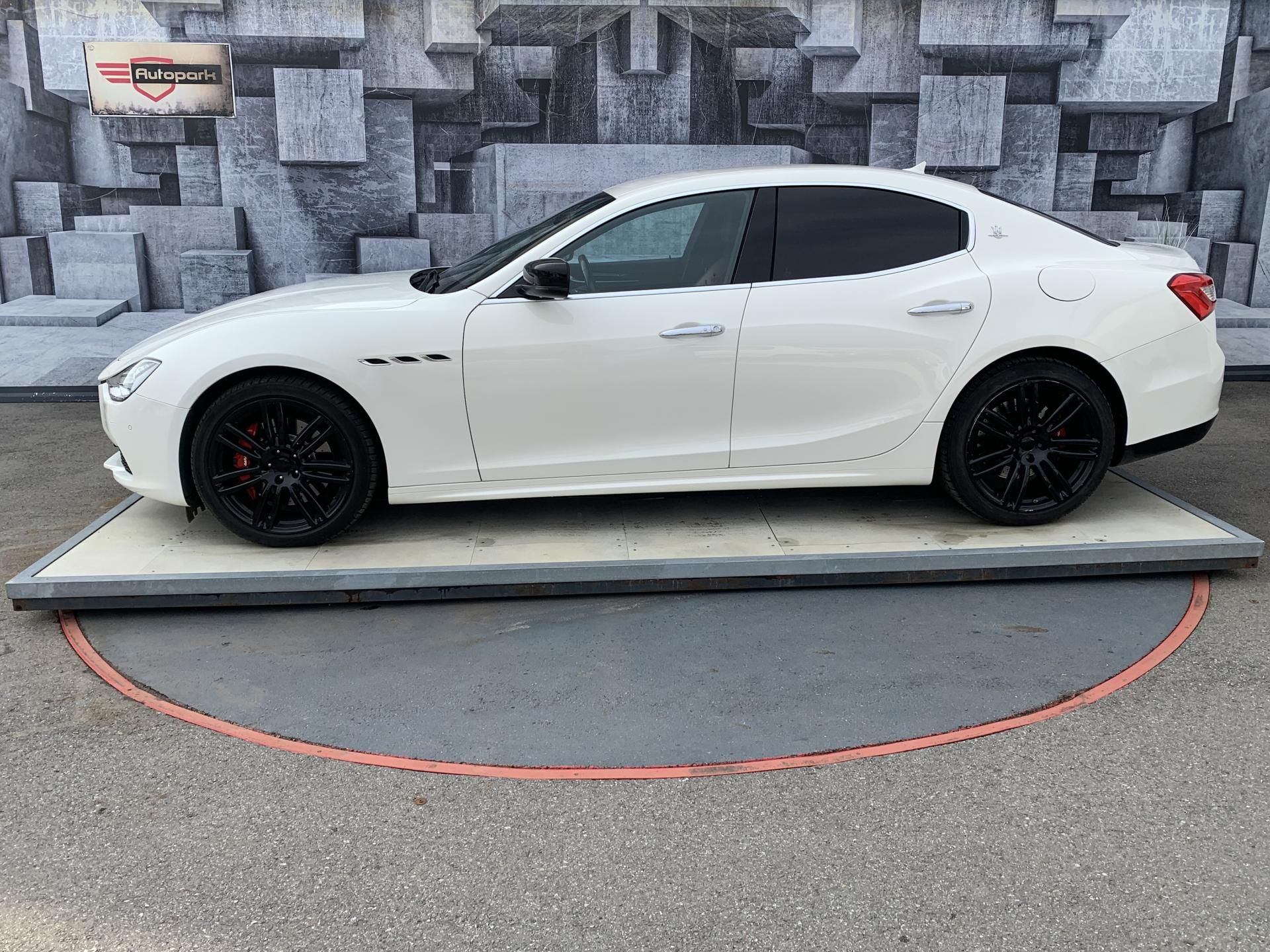 Maserati Ghibli, S Q4, 3.0, 302 KW - fotka 4