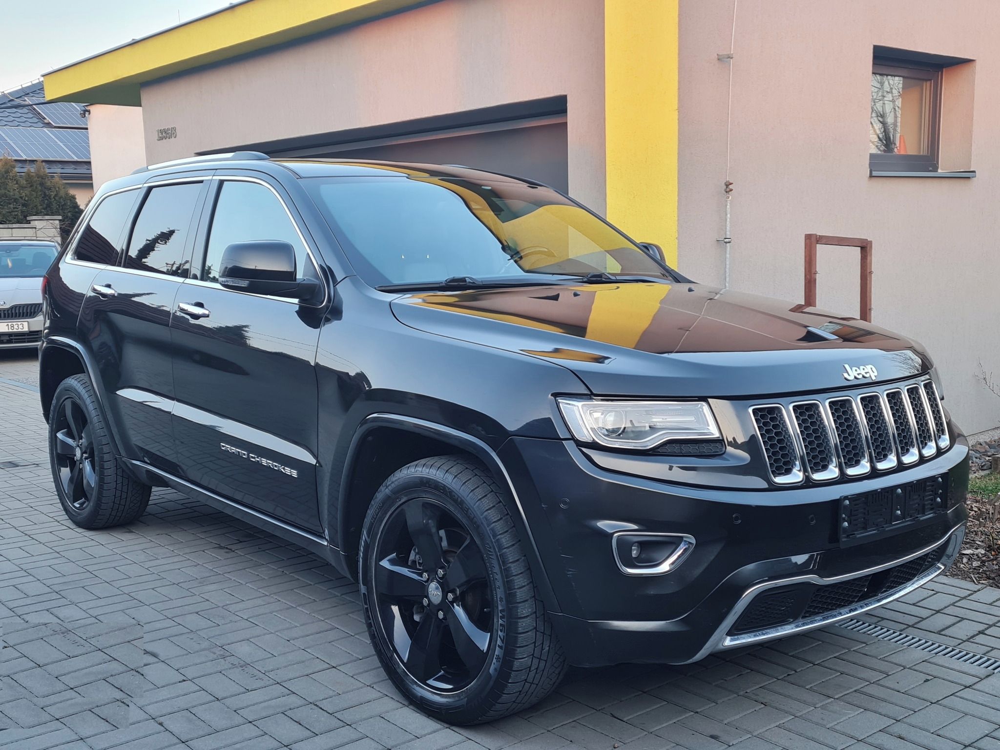Jeep Grand Cherokee, 3.0CRDi 184kW! OVERLAND!