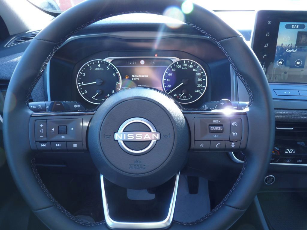 Nissan Qashqai, 1.3DIG-T 158HP AT Acenta Cold - fotka 5