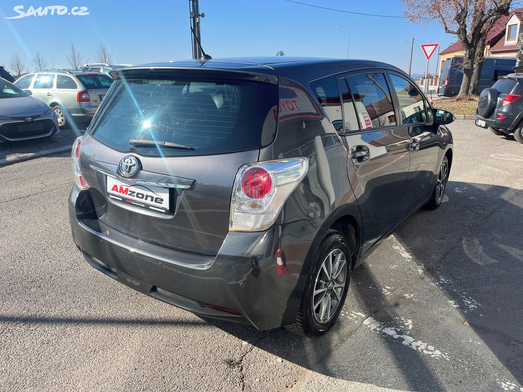 Toyota Verso, fotka 6