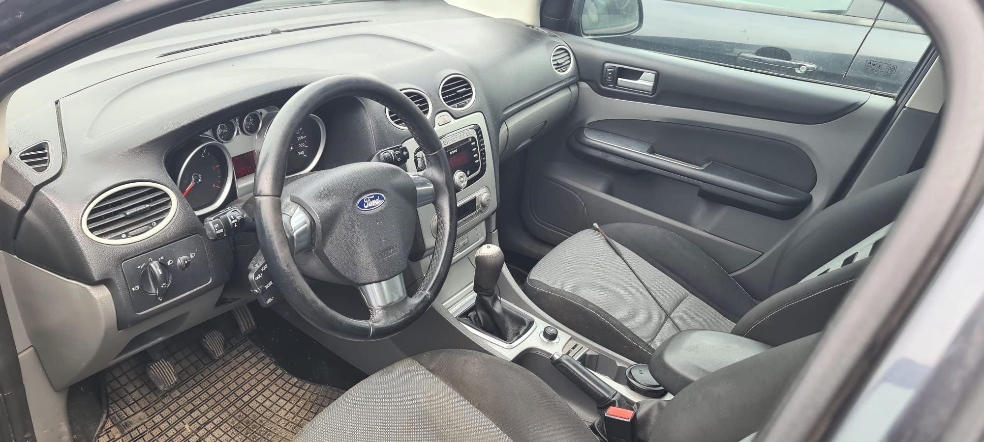 Ford Focus, Combi 1,6 TDCi 66 kw. - fotka 6