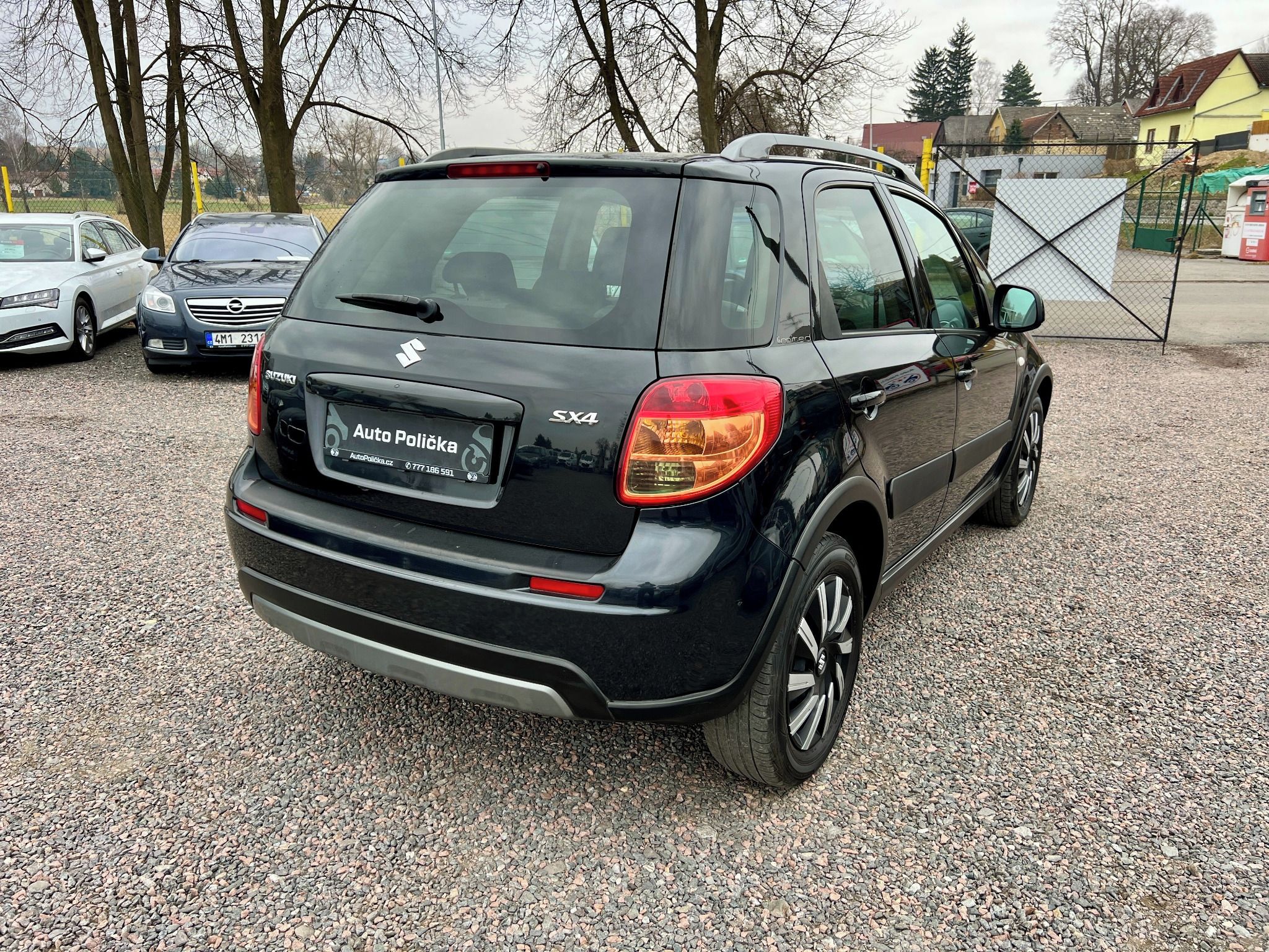 Suzuki SX4, 1.6i 88 kW Klima,Výhřevy,Stav - fotka 5