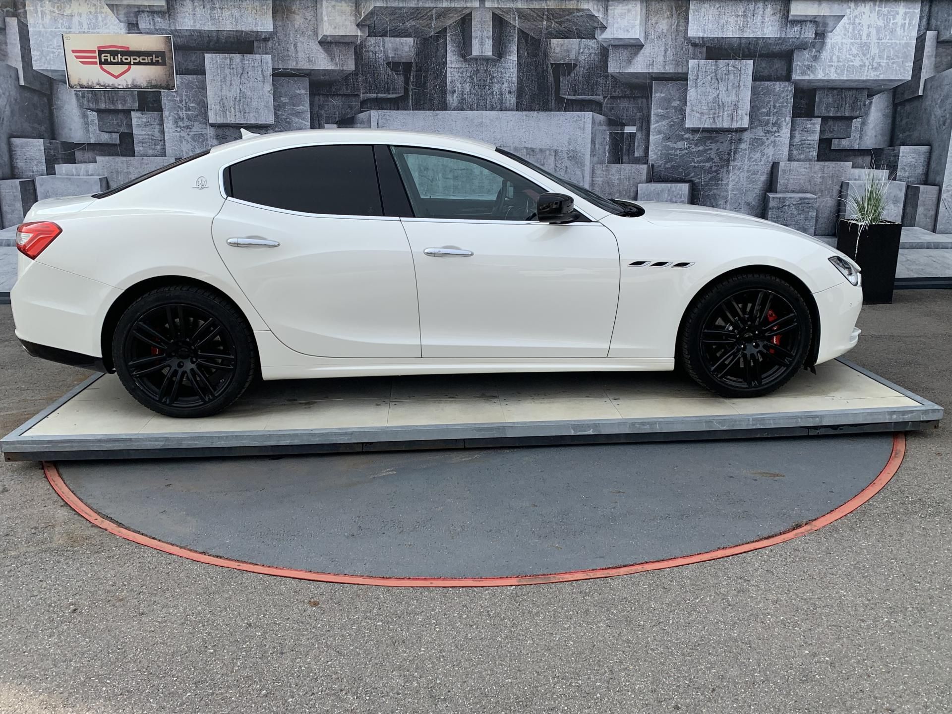 Maserati Ghibli, S Q4, 3.0, 302 KW - fotka 5