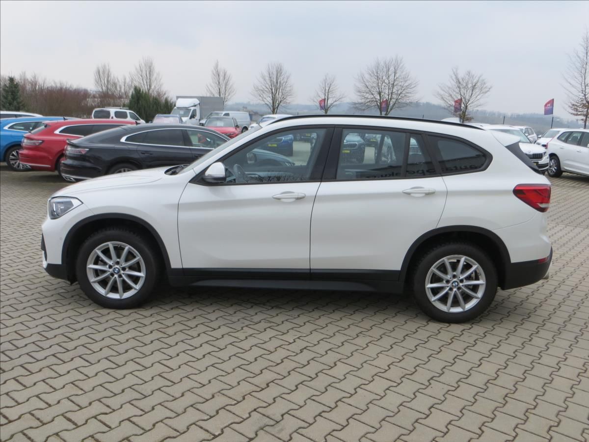 BMW X1, 1,5 i sDrive AUT LED Navi ČR - fotka 4