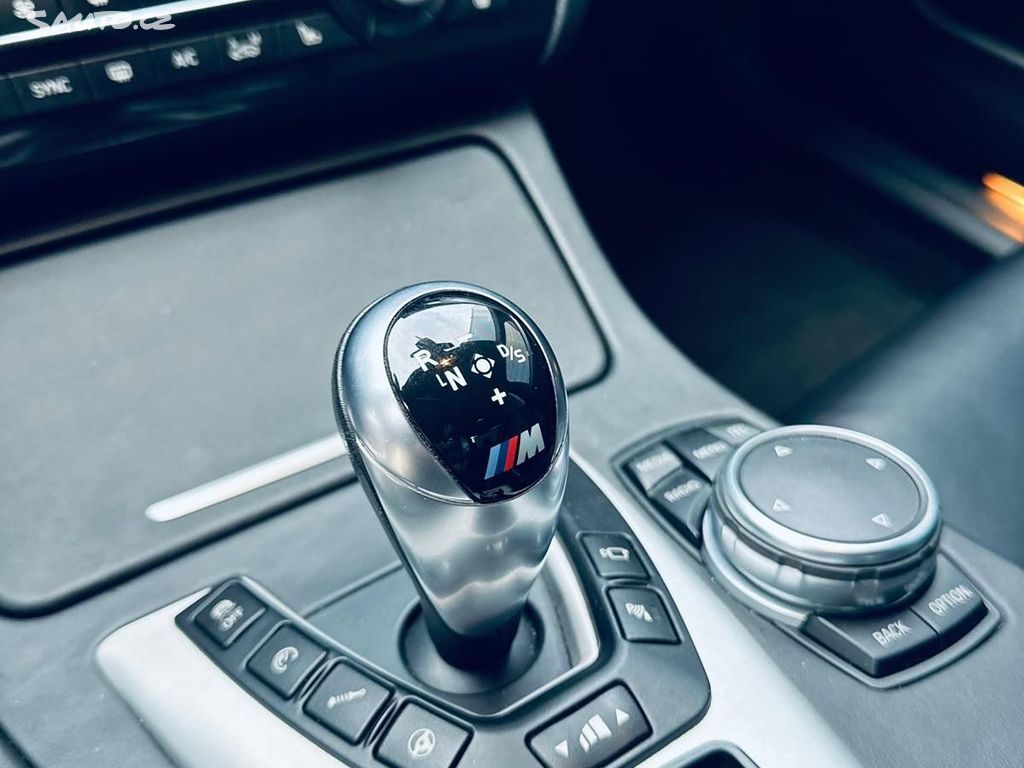 BMW M5 4.4L Monte Carlo Blue H&R Top | Sauto.cz