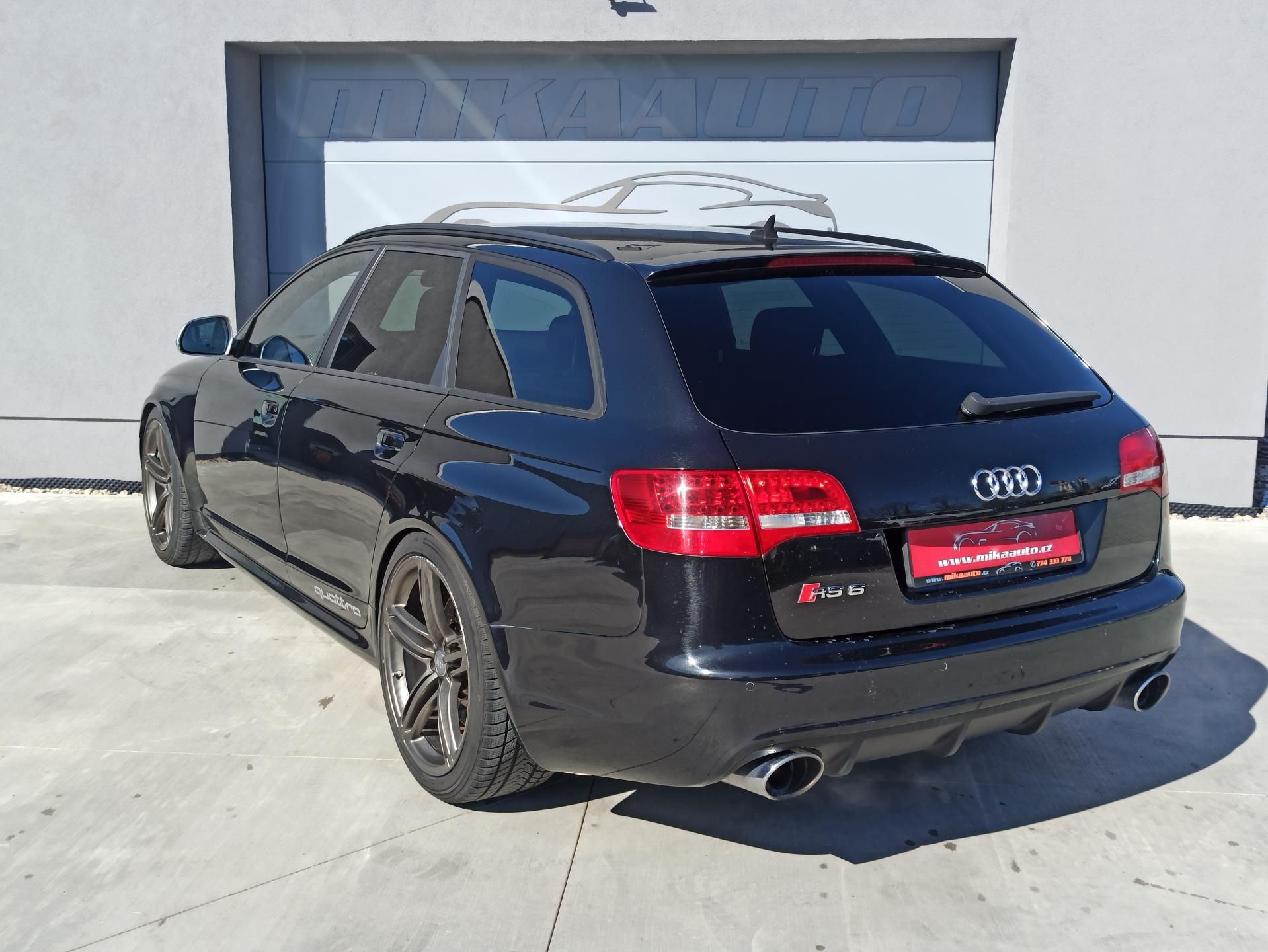 Audi RS6, + 5.0 V10 426kW BLACK EDITION - fotka 4