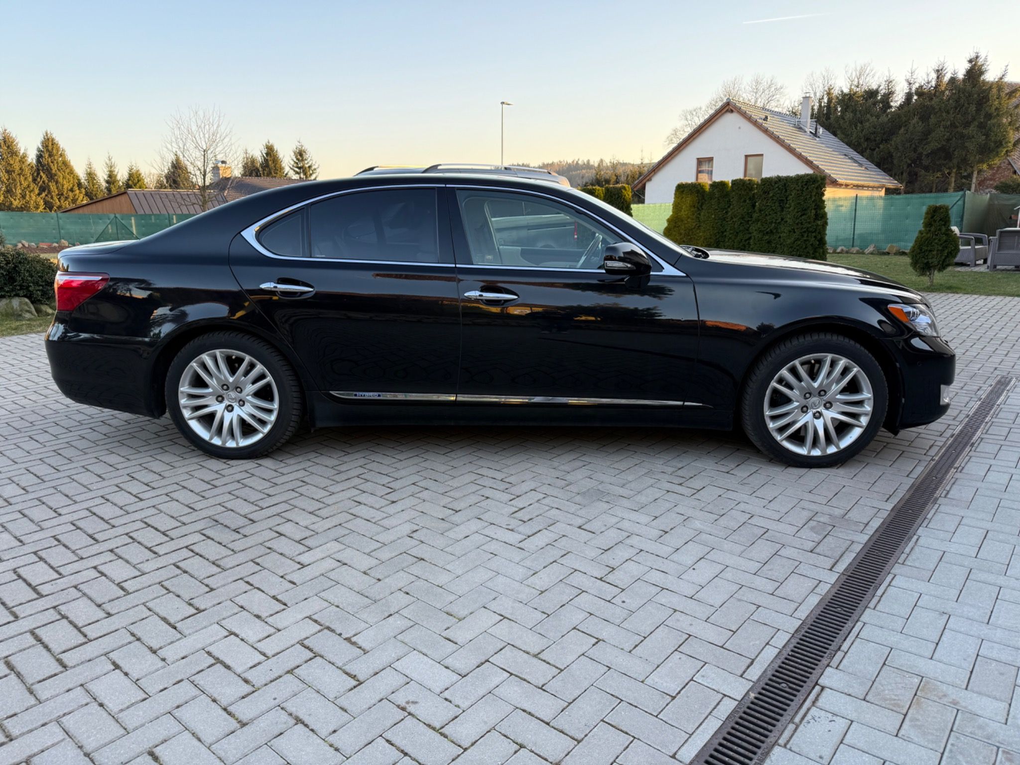 Lexus LS, 600h, koupeno v ČR - fotka 4