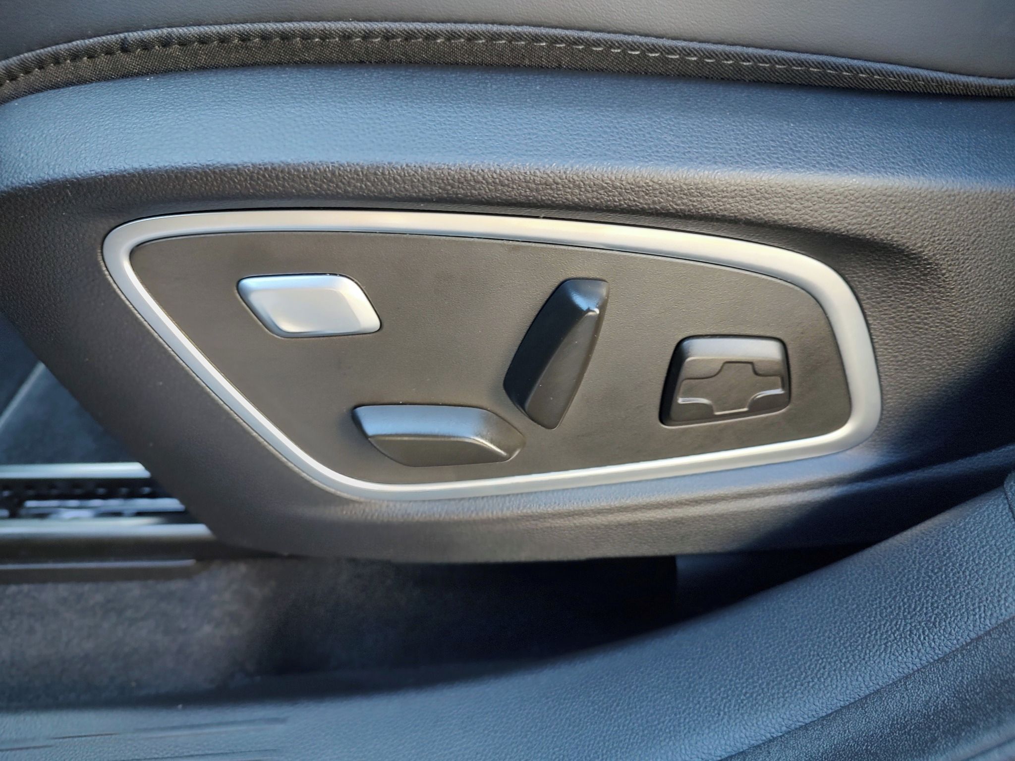 Renault Austral, iconic E-Tech full hybrid 200 - fotka 6