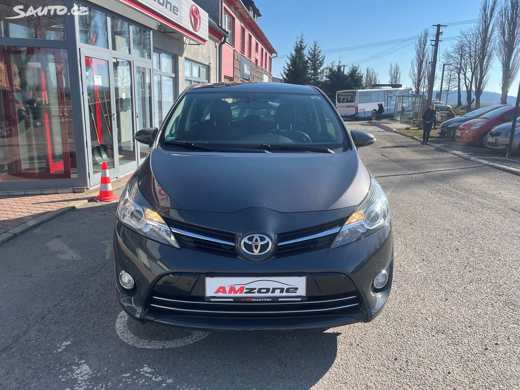 Toyota Verso, fotka 2