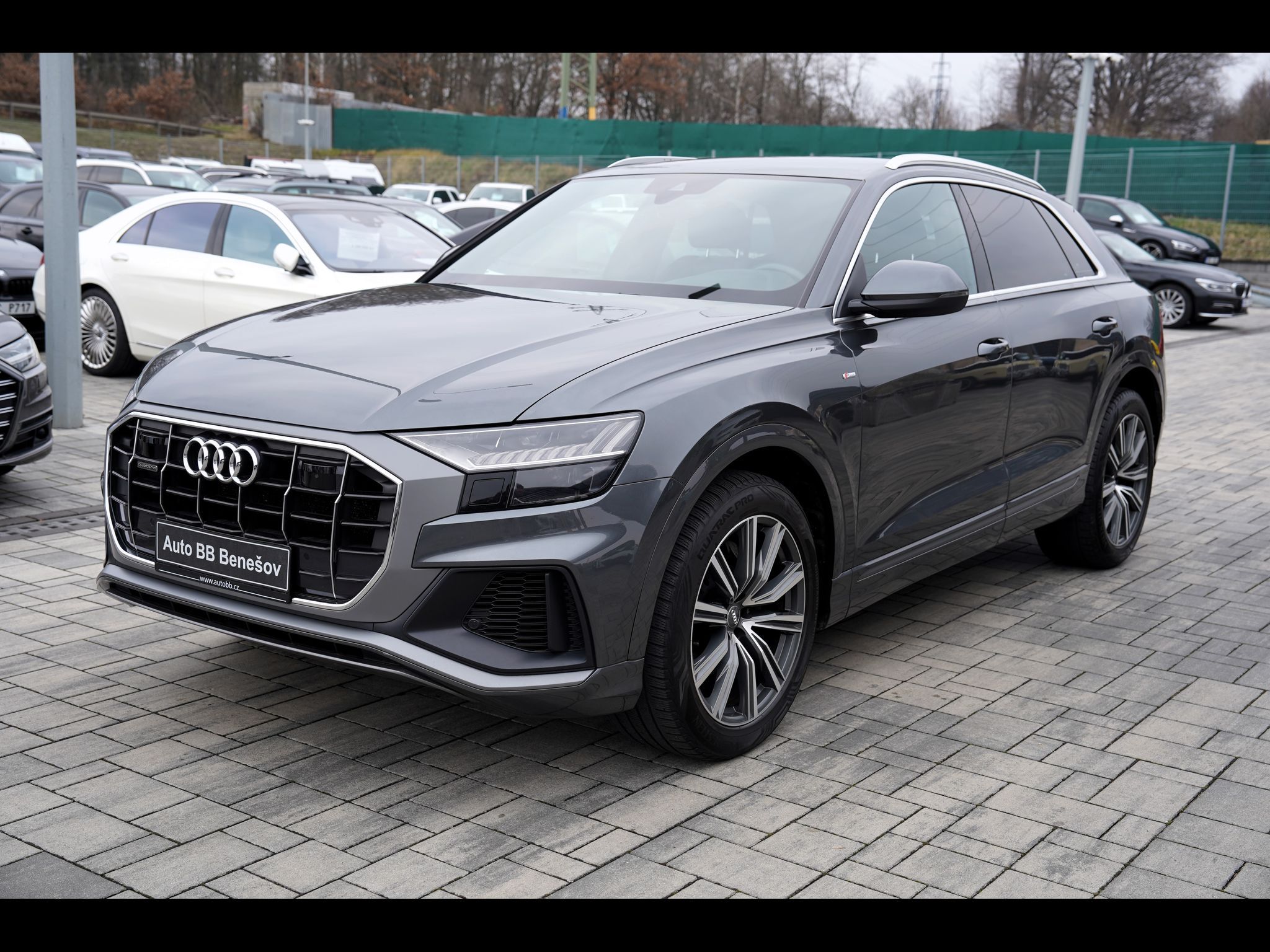 Audi Q8, 50 TDI/Q/Matrix/21"/tažné/ČR - fotka 2