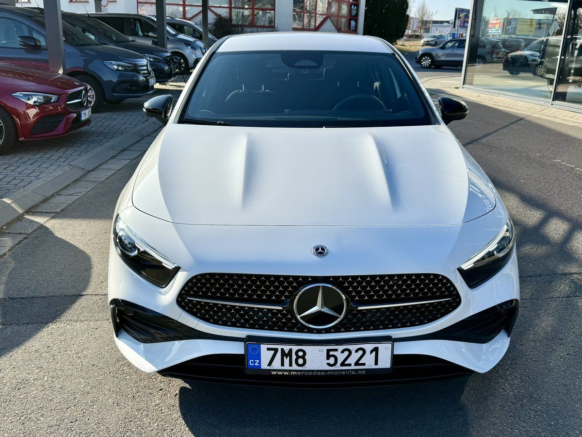 Mercedes-Benz Třídy A, 180 sedan - FACELIFT - fotka 4