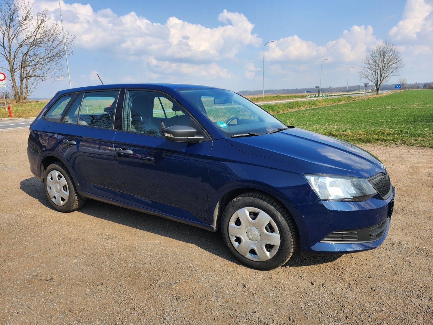 Škoda Fabia, 1.0  MPI kombi - fotka 3