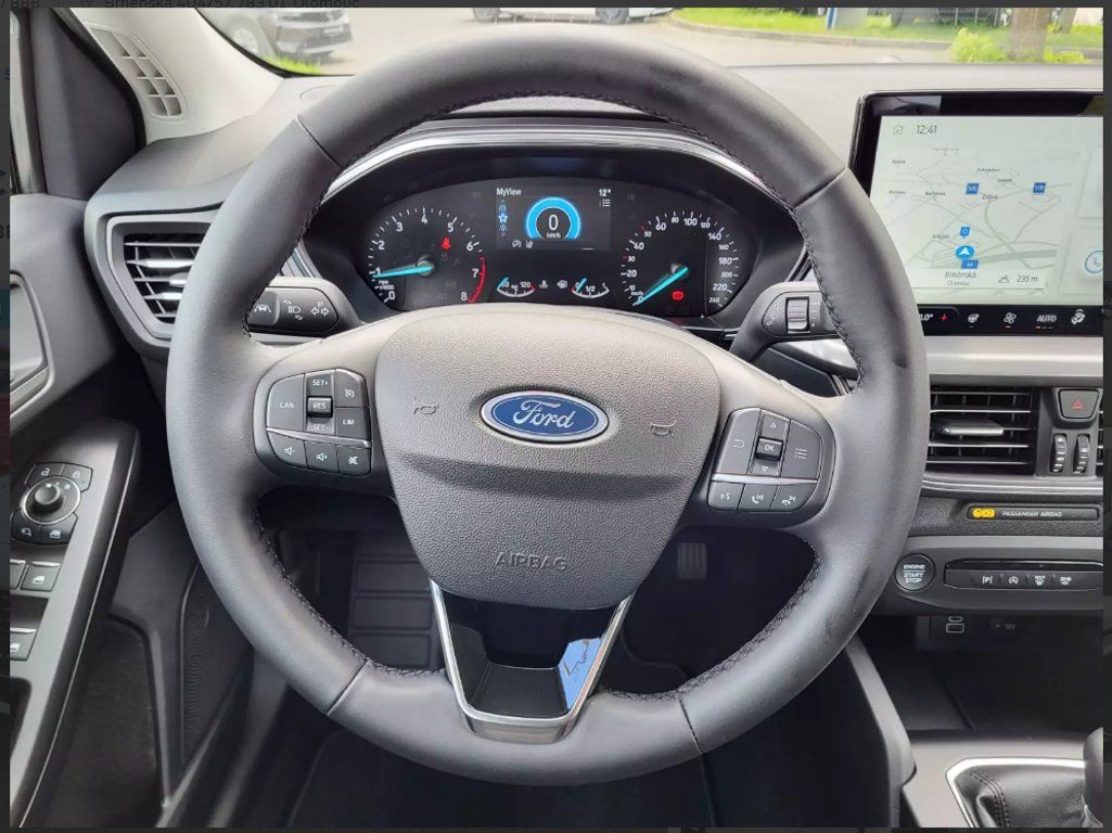 Ford Focus, Kombi 1,0 Ecoboost Titanium - fotka 6