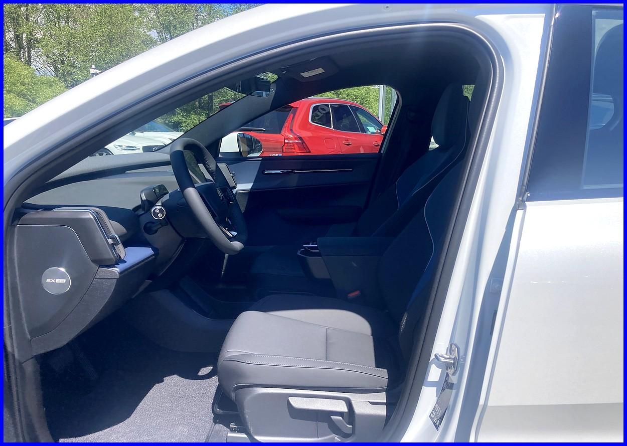 Volvo EX30, SINGLE RWD CORE NEW - DOTACE - fotka 4
