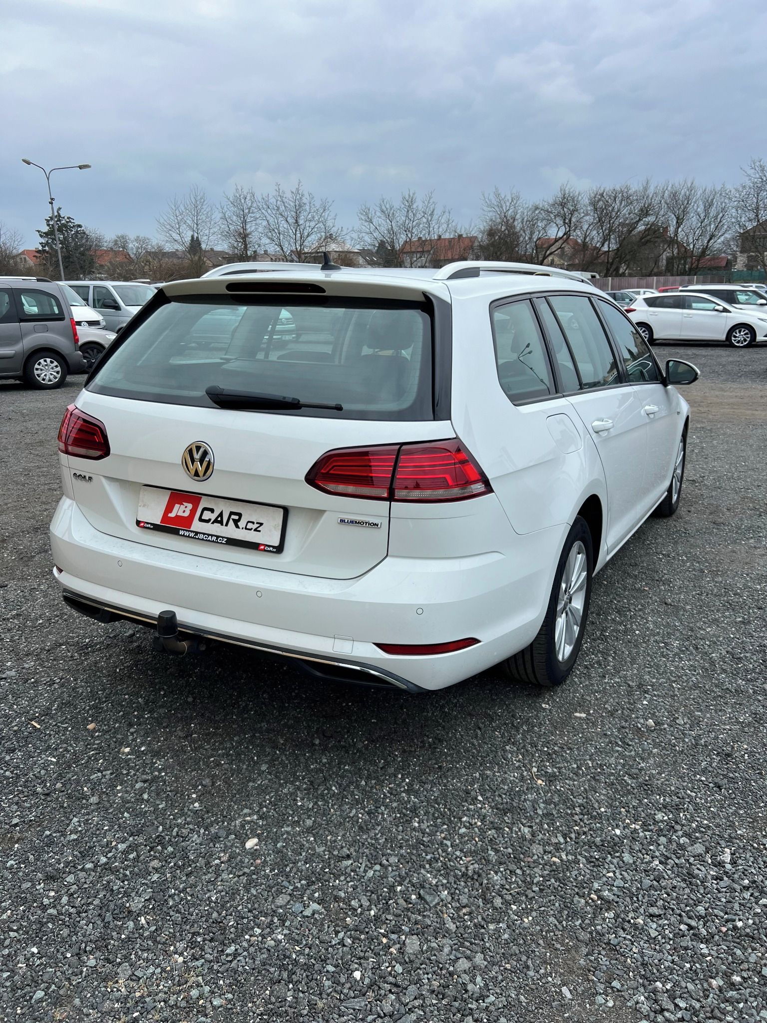 Volkswagen Golf, 1.5 TSI DSG NAVI TAŽNÉ 1.M DPH - fotka 4