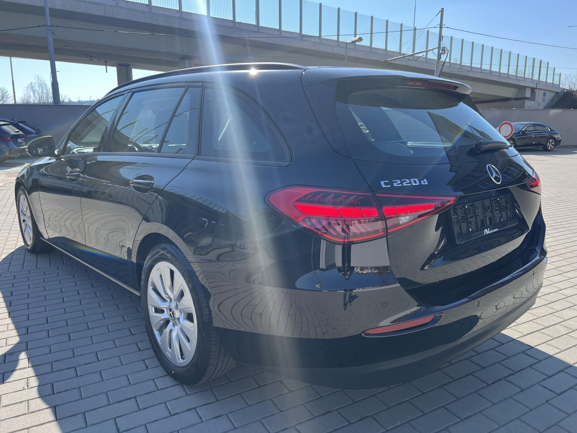 Mercedes-Benz Třídy C, 220d T Mild led kamera ACC - fotka 5