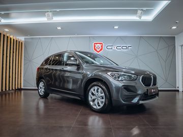 xDrive25e LED Navi