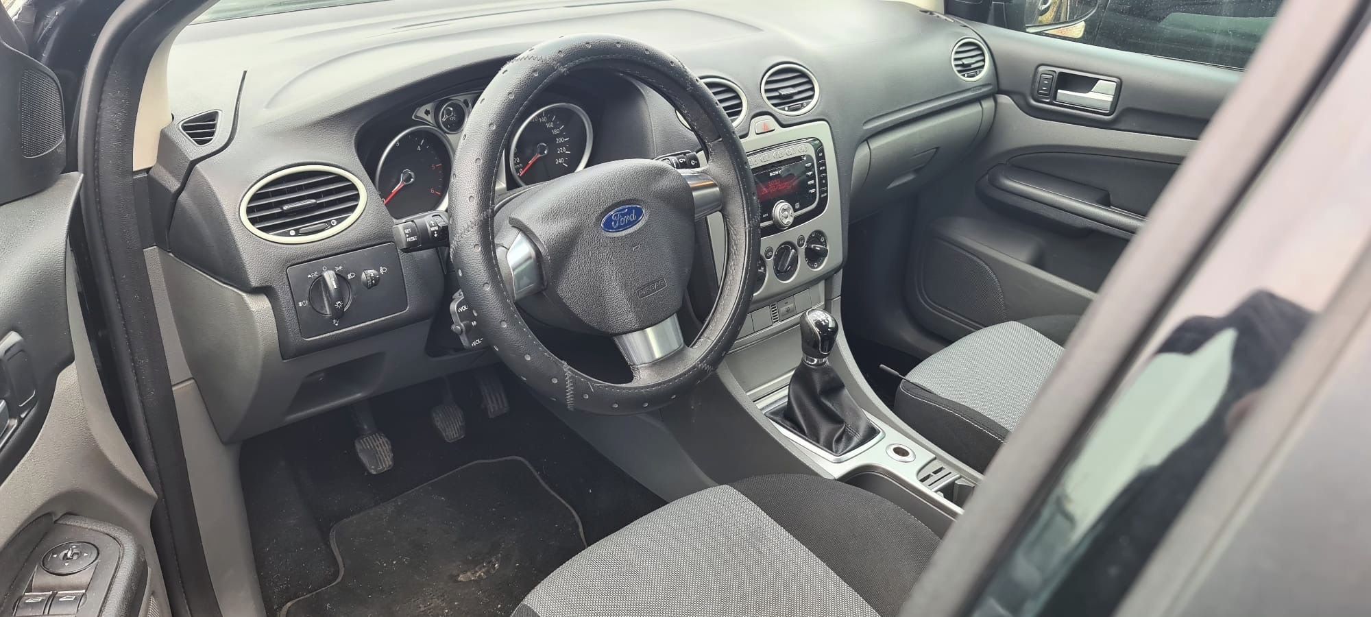 Ford Focus, Combi 1,6 TDCi 66 kw.Klima - fotka 6
