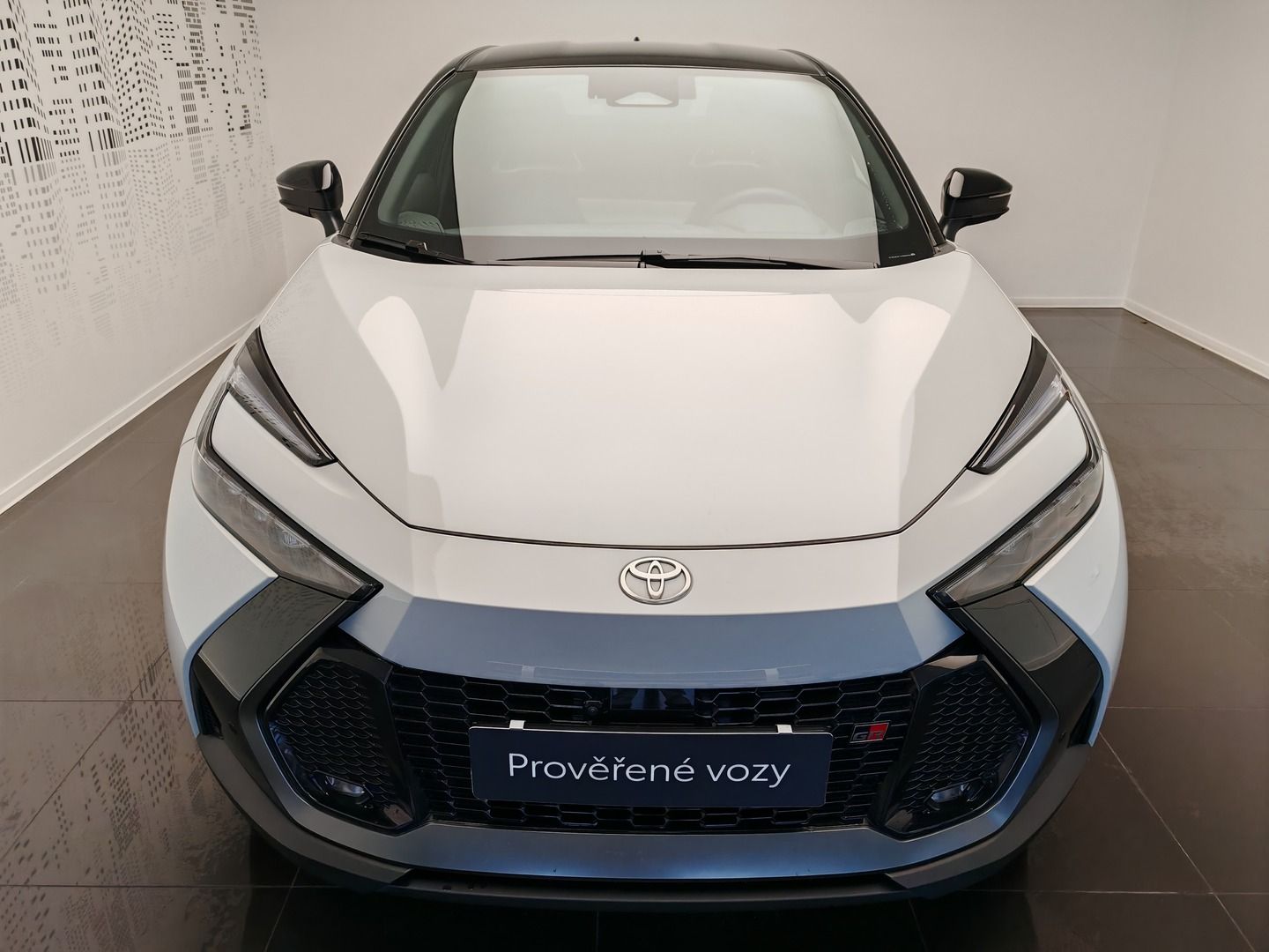 Toyota C-HR, 2.0 PHEV 4x2 GR SPORT - fotka 2