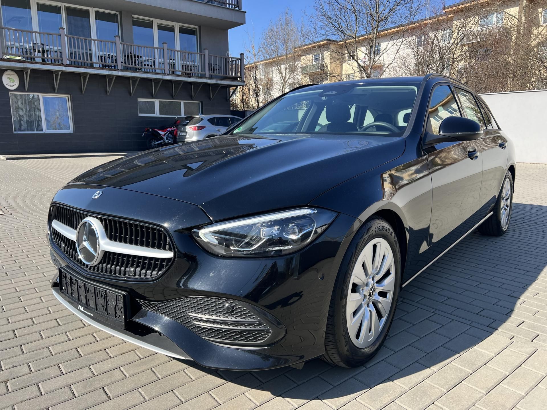 Mercedes-Benz Třídy C, 220d T Mild led kamera ACC