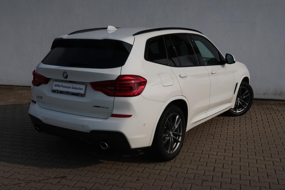 BMW X3, xDrive20d - fotka 3