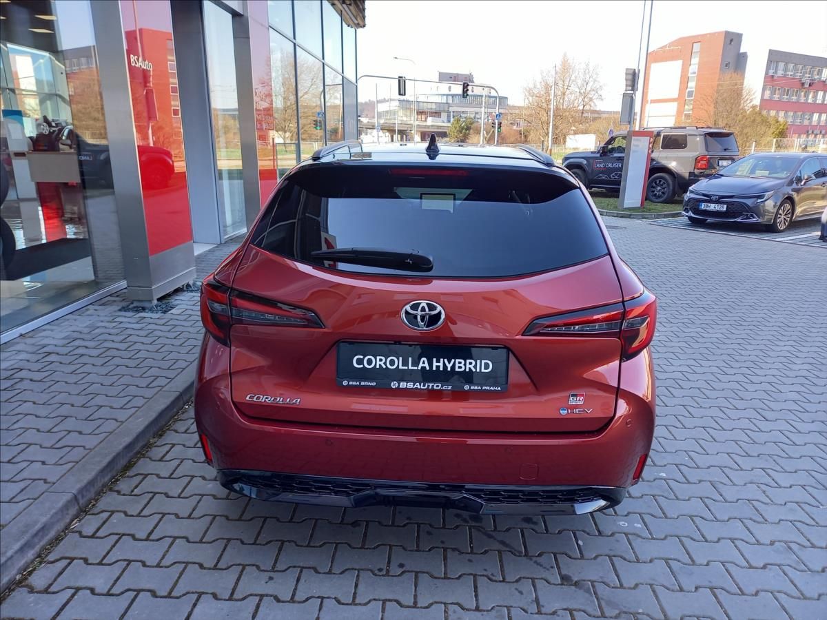 Toyota Corolla, 2,0 GR Sport - fotka 5