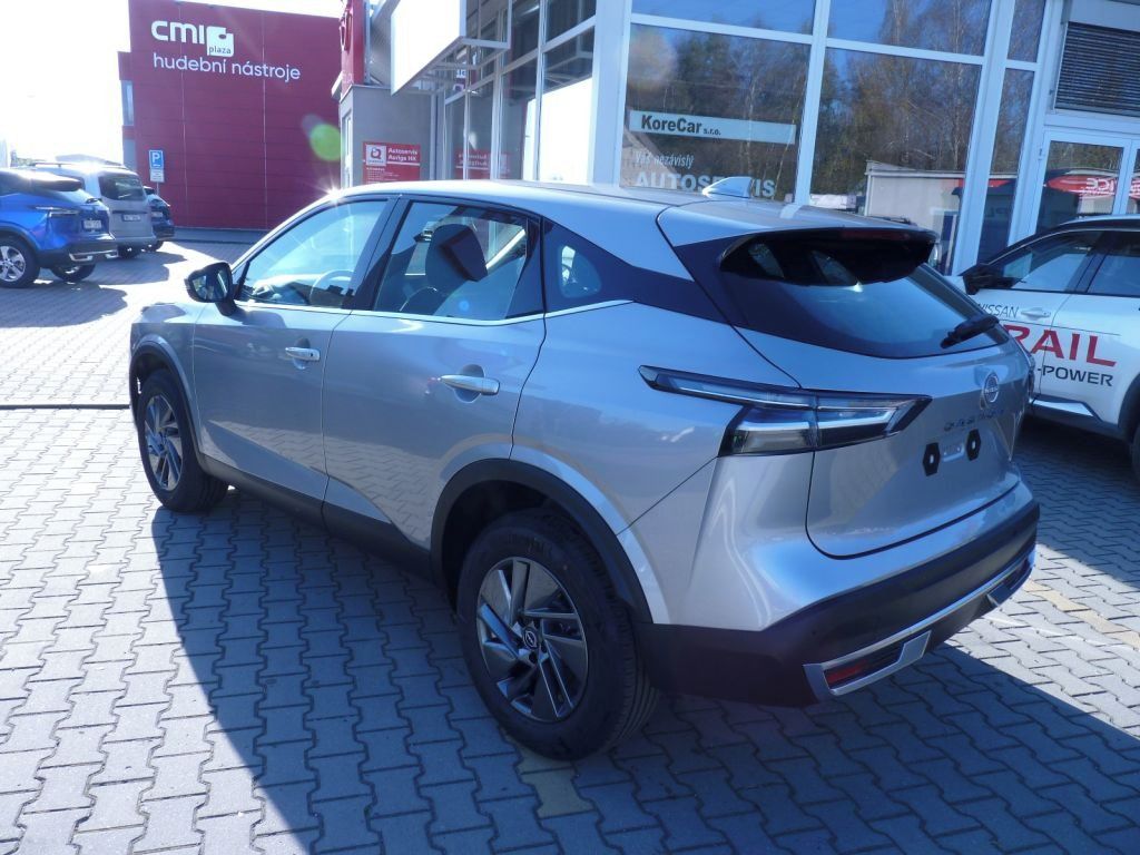 Nissan Qashqai, 1.3DIG-T 158HP AT Acenta Cold - fotka 3