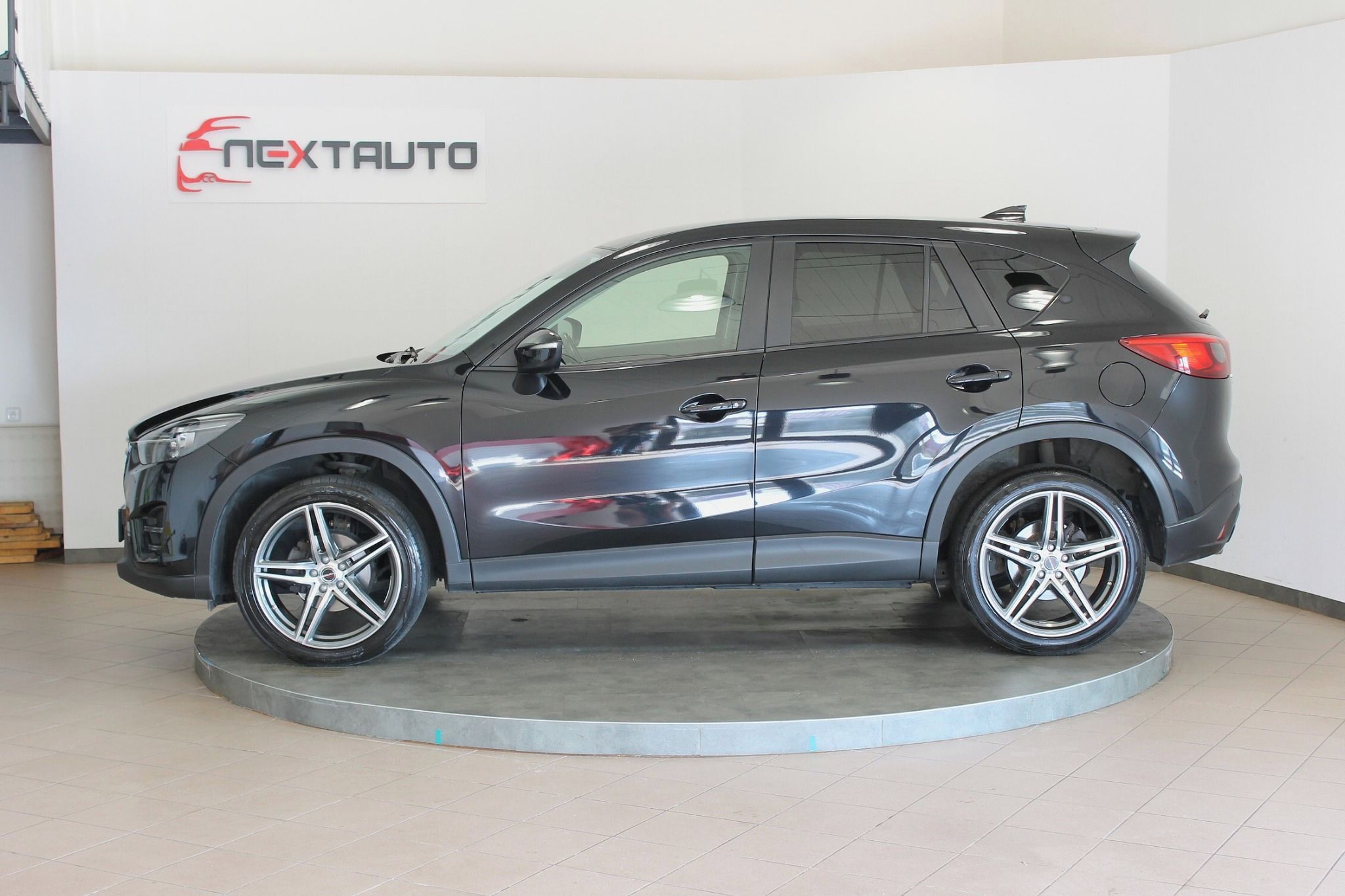 Mazda CX-5, 2.2 SKYACTIVE-D AWD 110kW AT. - fotka 2