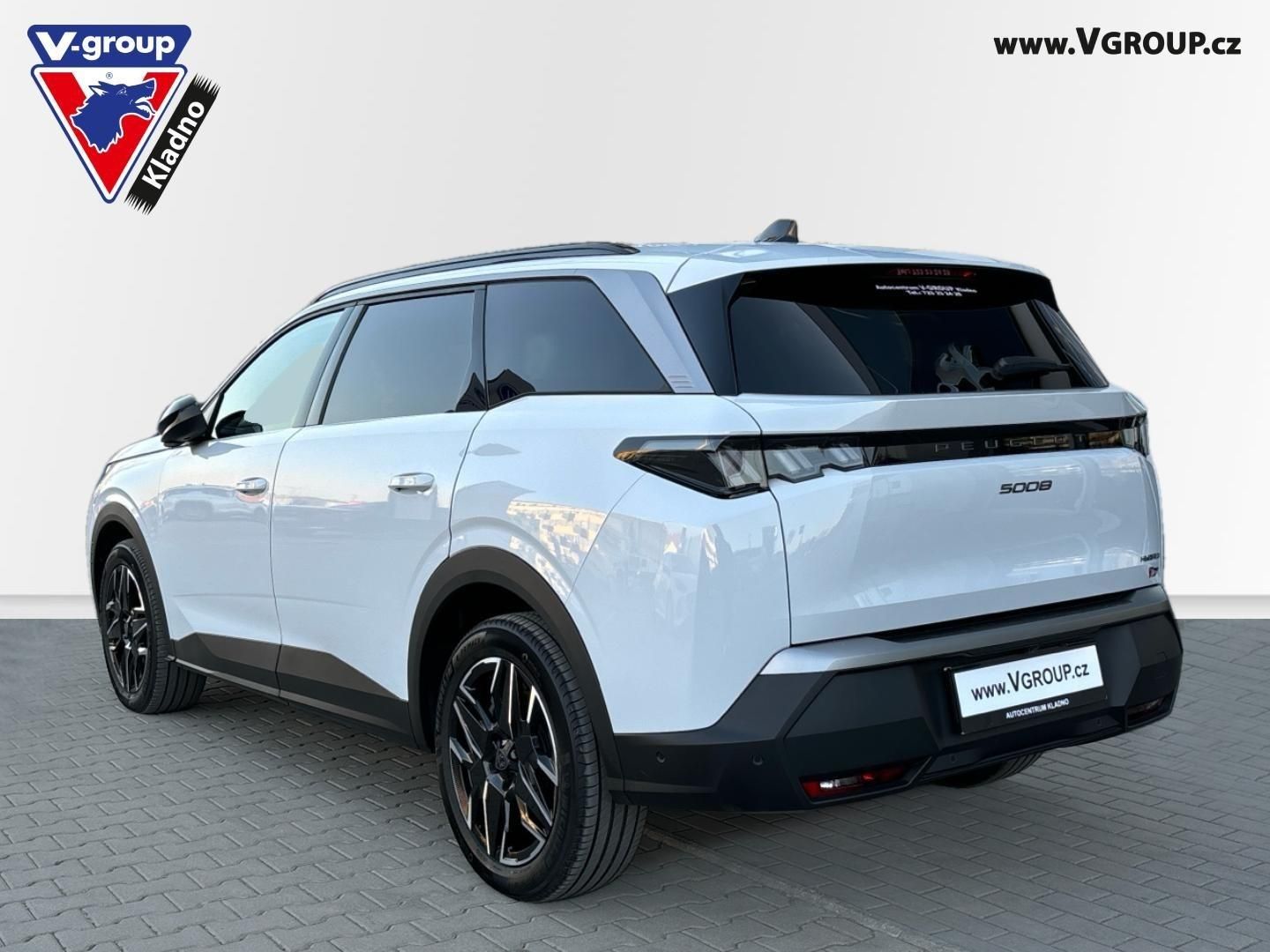 Peugeot 5008, Allure, navíc výbava za 127tis - fotka 3