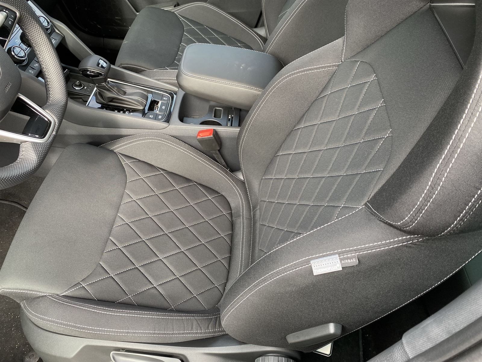Škoda Karoq, 2.0 TDI 4x4 DSG SportLine - fotka 6