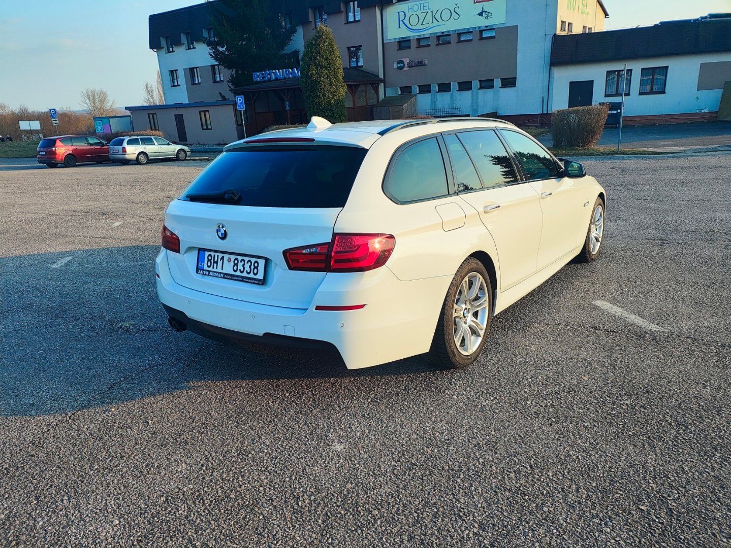 BMW Řada 5, 520D M-Packet - fotka 5