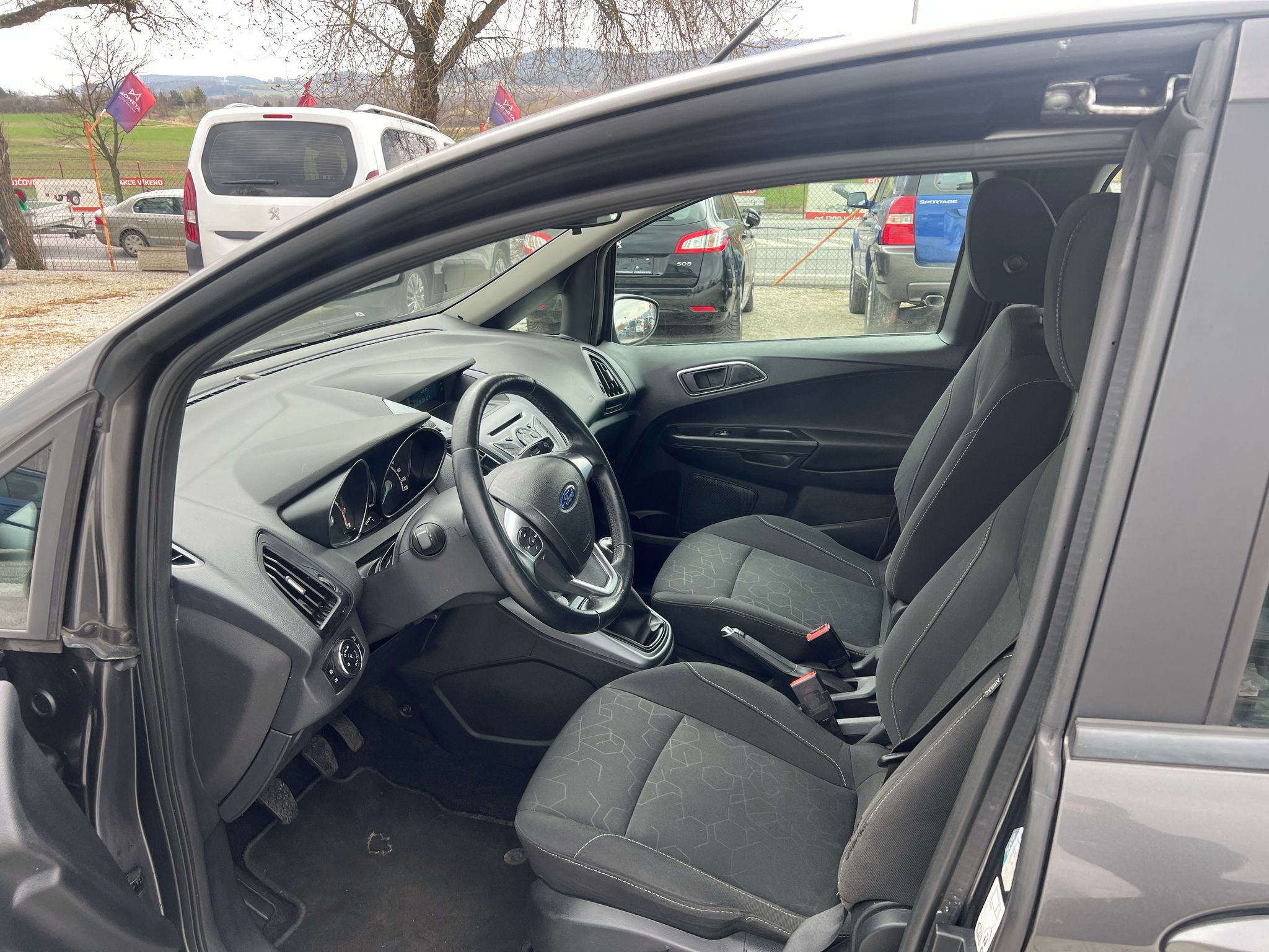 Ford B-MAX, 1.0 i - fotka 6