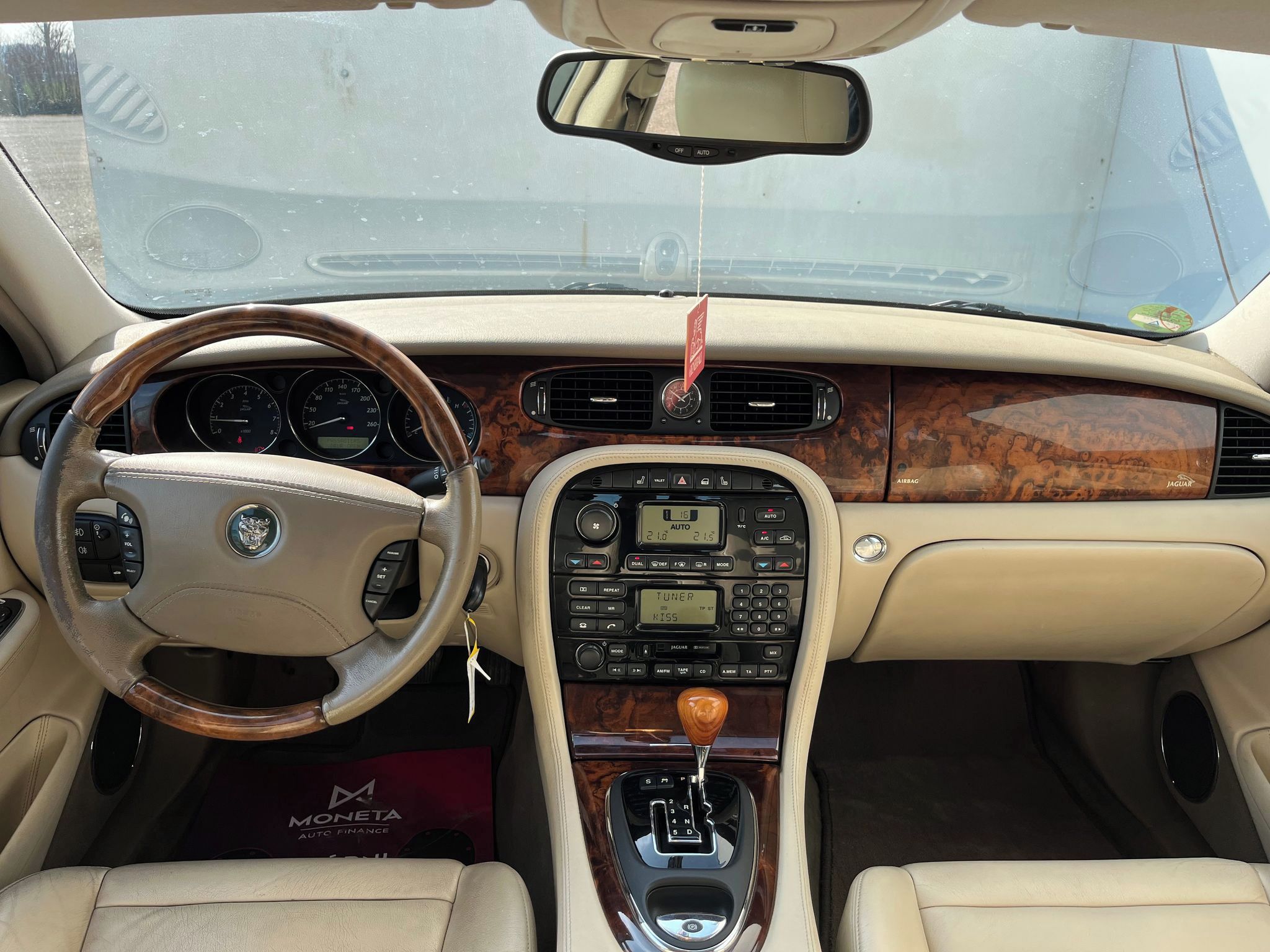 Jaguar XJ, 3.0 V6 Automat - fotka 5